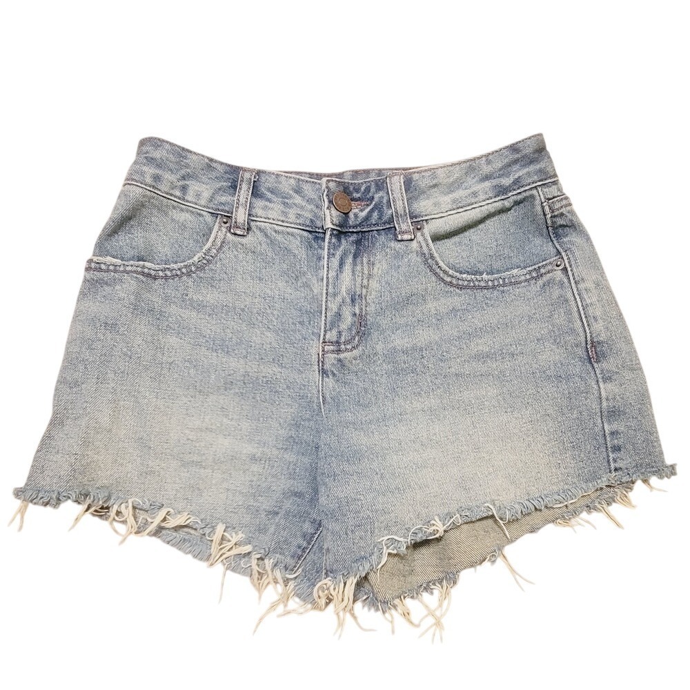 BDG Denim Shorts Frayed Hem High Waisted Light Wash Casual Urban Outfitter 24/00